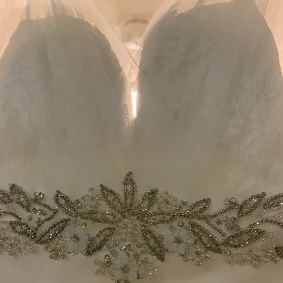 Wedding dress -Casablanca bridal - Picture 2 of 8